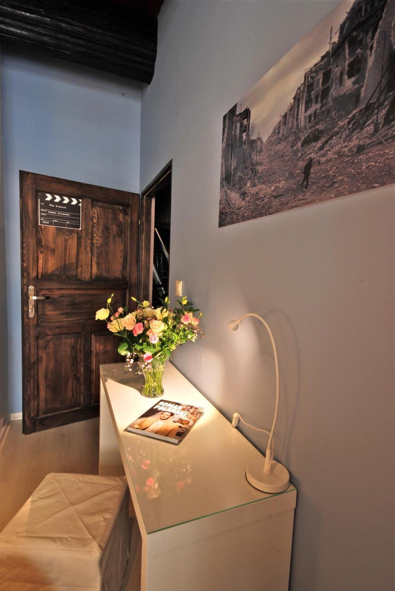 Kolysanka Private Rooms In Old Town Poznan Exterior photo